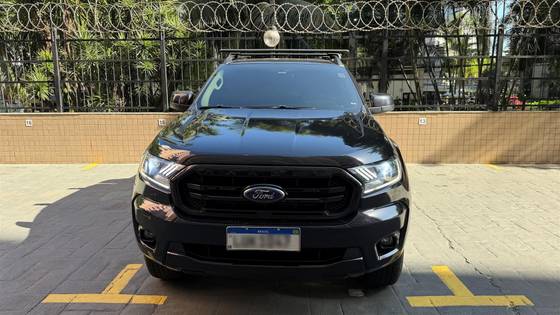 FORD RANGER 2.2 BLACK 4X2 CD 16V DIESEL 4P AUTOMÁTICO
